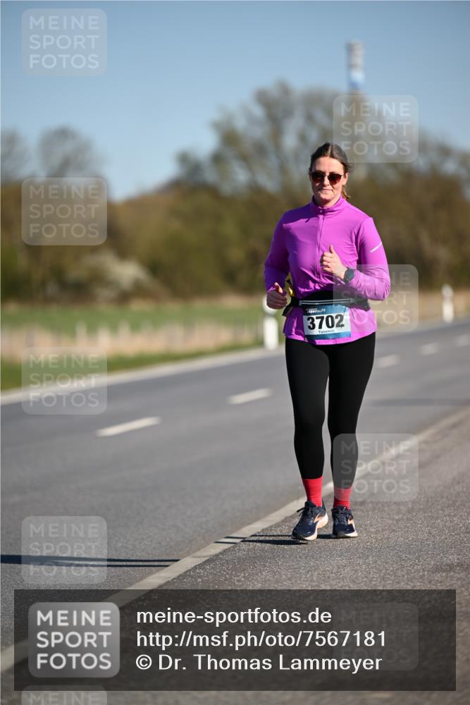 06.04.2025 - 44. Internationalen Wilhelmsburger Insellauf Dr. Thomas Lammeyer http://msf.ph/oto/7567181 06.04.2025 09:43:59 Laufen 3702 meine-sportfotos.de