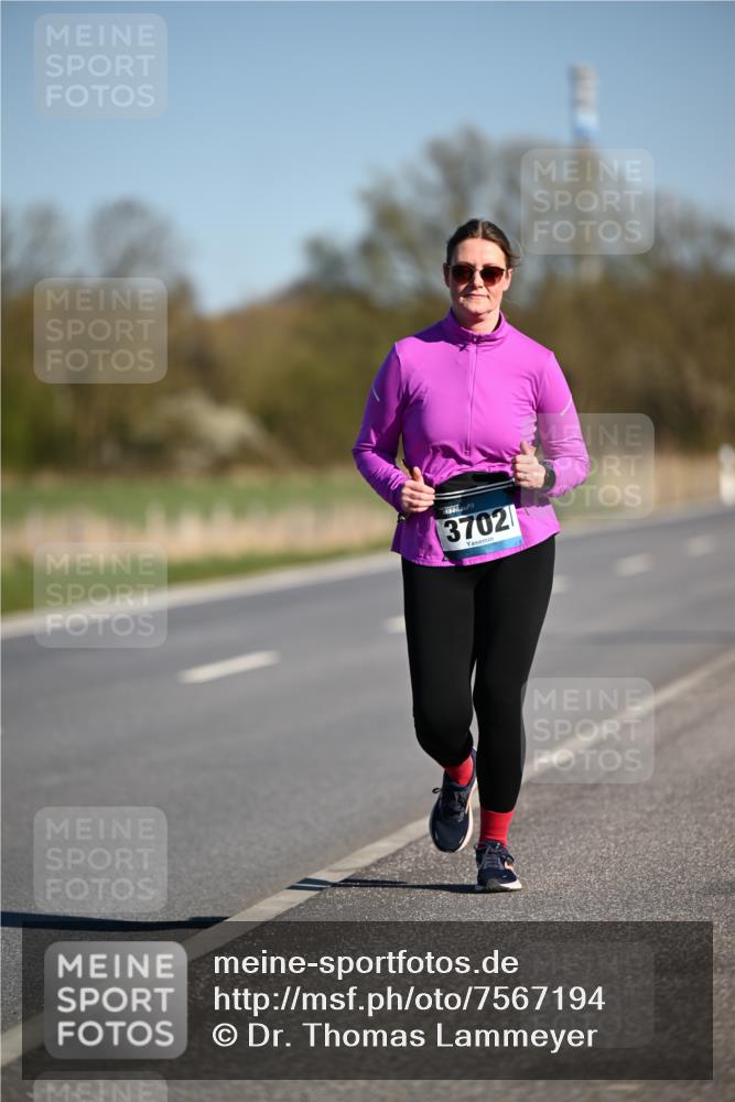 06.04.2025 - 44. Internationalen Wilhelmsburger Insellauf Dr. Thomas Lammeyer http://msf.ph/oto/7567194 06.04.2025 09:44:00 Laufen 3702 meine-sportfotos.de
