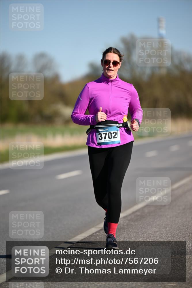 06.04.2025 - 44. Internationalen Wilhelmsburger Insellauf Dr. Thomas Lammeyer http://msf.ph/oto/7567206 06.04.2025 09:44:01 Laufen 3702 meine-sportfotos.de