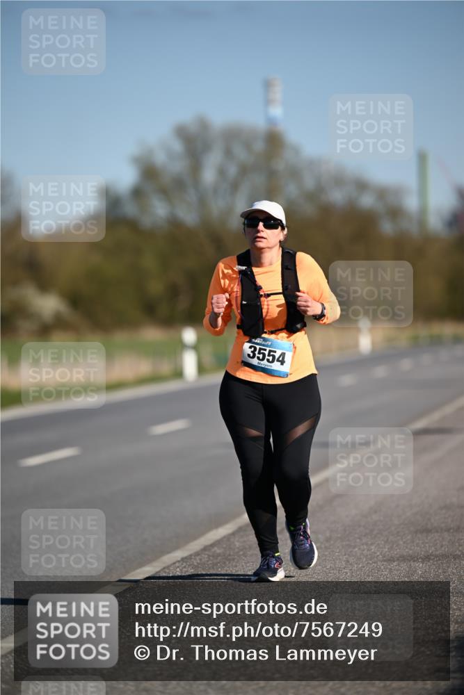 06.04.2025 - 44. Internationalen Wilhelmsburger Insellauf Dr. Thomas Lammeyer http://msf.ph/oto/7567249 06.04.2025 09:44:09 Laufen 3554 meine-sportfotos.de