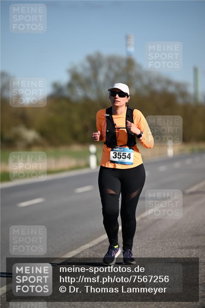 06.04.2025 - 44. Internationalen Wilhelmsburger Insellauf Dr. Thomas Lammeyer http://msf.ph/oto/7567256 06.04.2025 09:44:09 Laufen 3554 meine-sportfotos.de