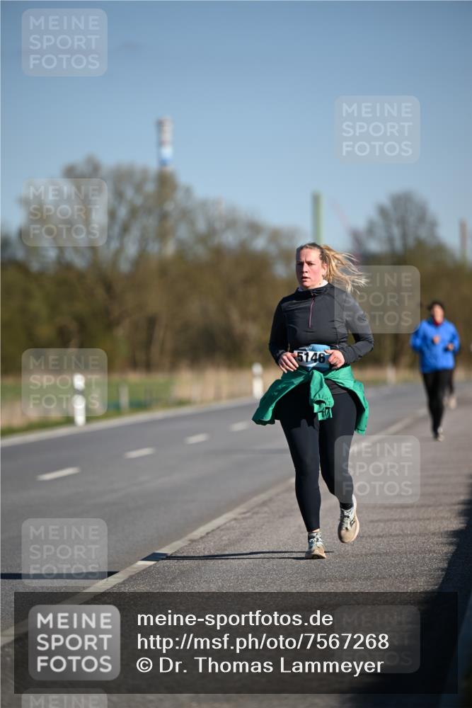 06.04.2025 - 44. Internationalen Wilhelmsburger Insellauf Dr. Thomas Lammeyer http://msf.ph/oto/7567268 06.04.2025 09:44:14 Laufen 5146 meine-sportfotos.de