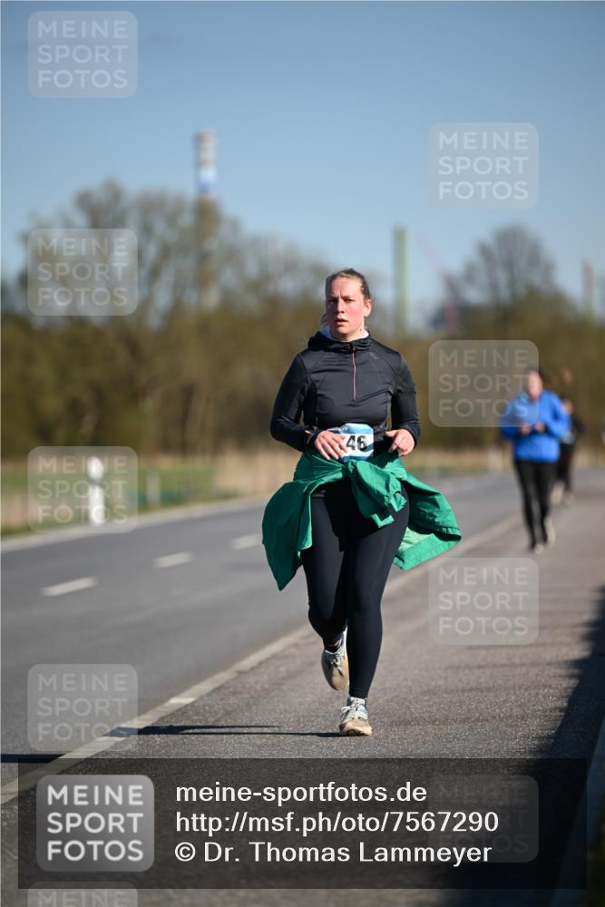 06.04.2025 - 44. Internationalen Wilhelmsburger Insellauf Dr. Thomas Lammeyer http://msf.ph/oto/7567290 06.04.2025 09:44:15 Laufen 46 meine-sportfotos.de