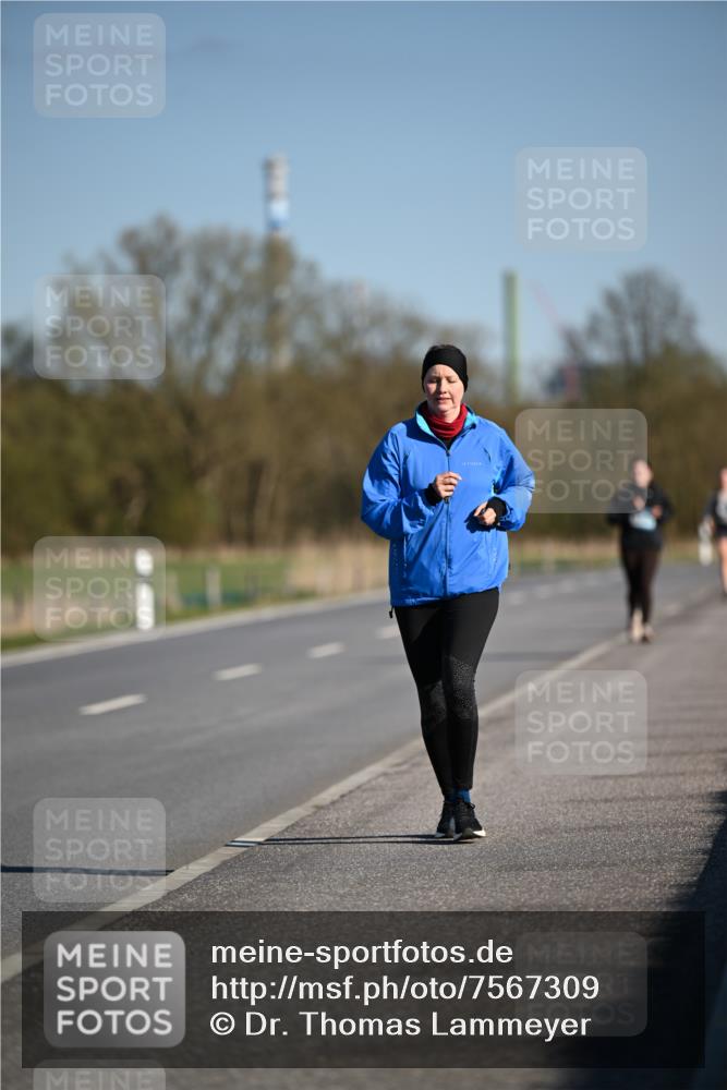 06.04.2025 - 44. Internationalen Wilhelmsburger Insellauf Dr. Thomas Lammeyer http://msf.ph/oto/7567309 06.04.2025 09:44:25 Laufen  meine-sportfotos.de