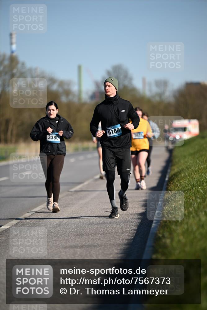 06.04.2025 - 44. Internationalen Wilhelmsburger Insellauf Dr. Thomas Lammeyer http://msf.ph/oto/7567373 06.04.2025 09:44:39 Laufen 3380, 5165 meine-sportfotos.de