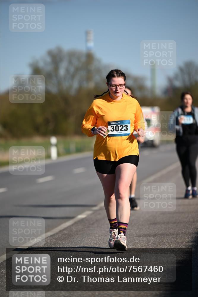 06.04.2025 - 44. Internationalen Wilhelmsburger Insellauf Dr. Thomas Lammeyer http://msf.ph/oto/7567460 06.04.2025 09:44:47 Laufen 3023 meine-sportfotos.de