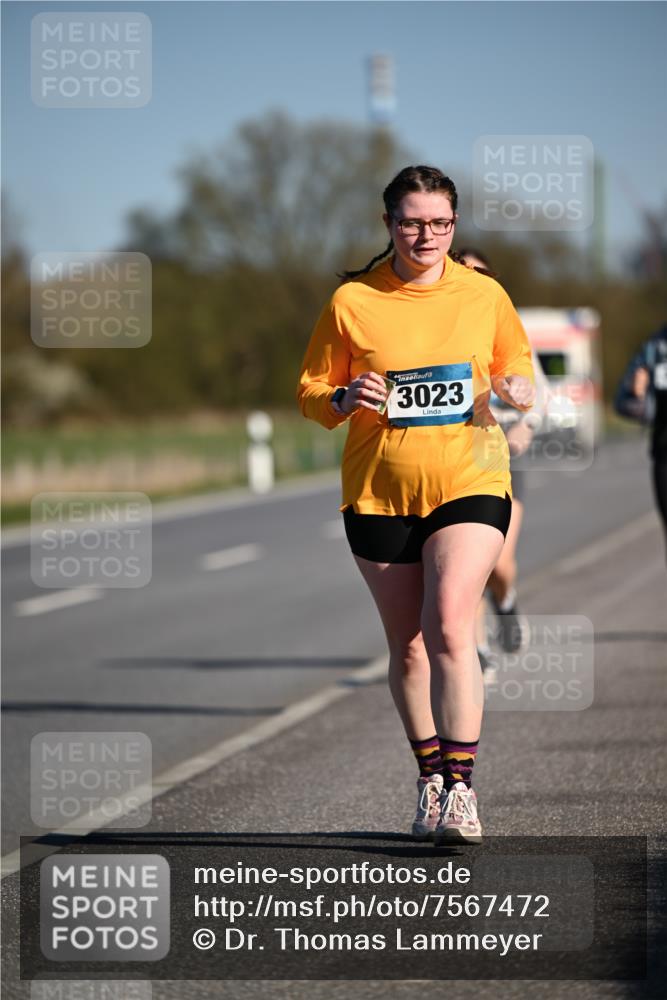 06.04.2025 - 44. Internationalen Wilhelmsburger Insellauf Dr. Thomas Lammeyer http://msf.ph/oto/7567472 06.04.2025 09:44:48 Laufen 3023 meine-sportfotos.de