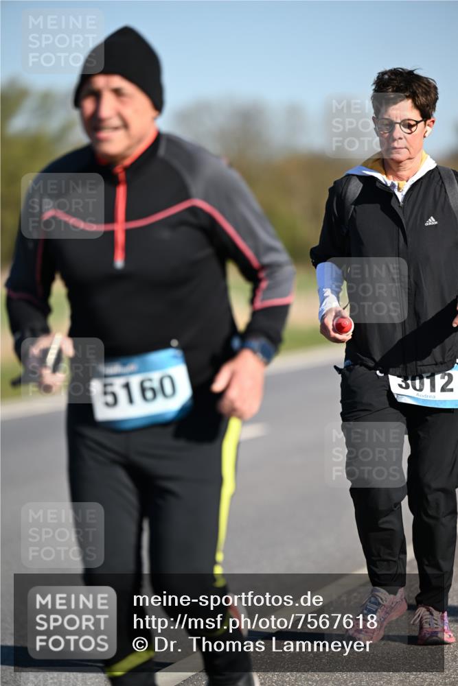 06.04.2025 - 44. Internationalen Wilhelmsburger Insellauf Dr. Thomas Lammeyer http://msf.ph/oto/7567618 06.04.2025 09:45:19 Laufen 5160, 3012 meine-sportfotos.de