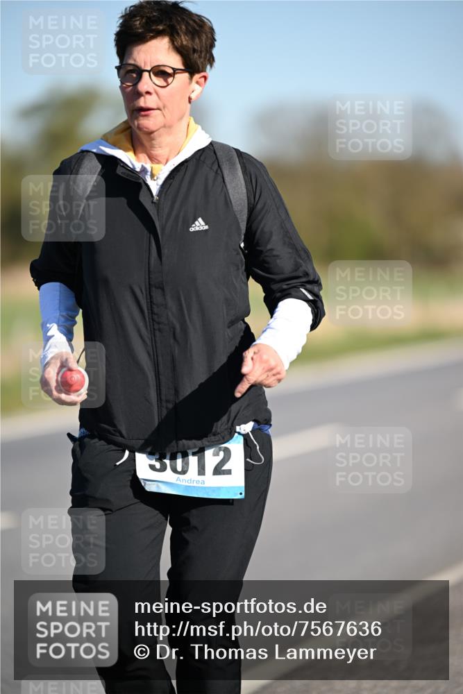 06.04.2025 - 44. Internationalen Wilhelmsburger Insellauf Dr. Thomas Lammeyer http://msf.ph/oto/7567636 06.04.2025 09:45:20 Laufen 3012 meine-sportfotos.de
