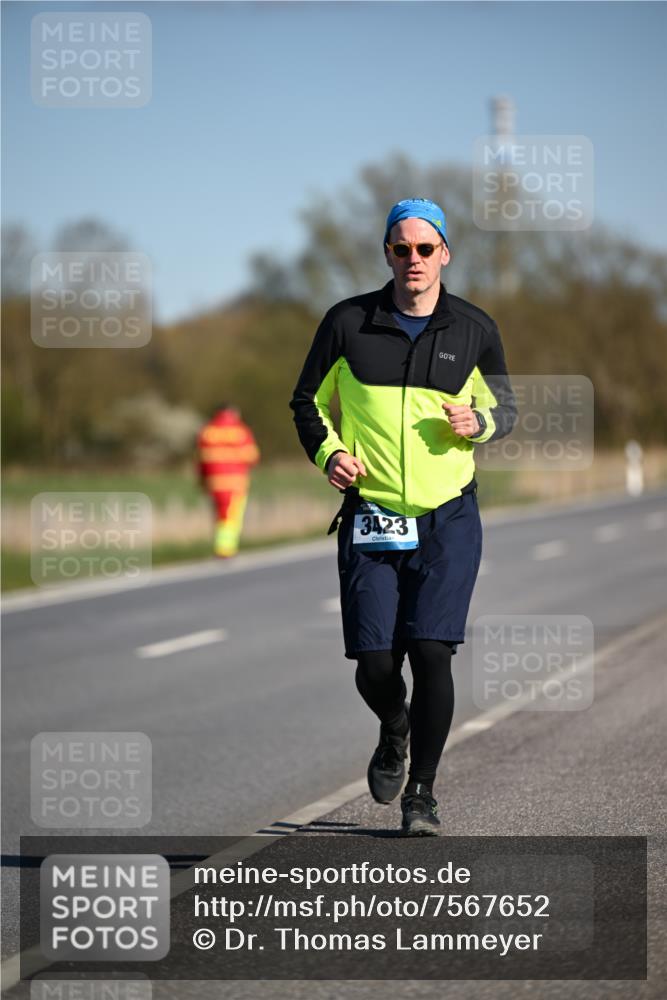 06.04.2025 - 44. Internationalen Wilhelmsburger Insellauf Dr. Thomas Lammeyer http://msf.ph/oto/7567652 06.04.2025 09:46:05 Laufen 3423 meine-sportfotos.de