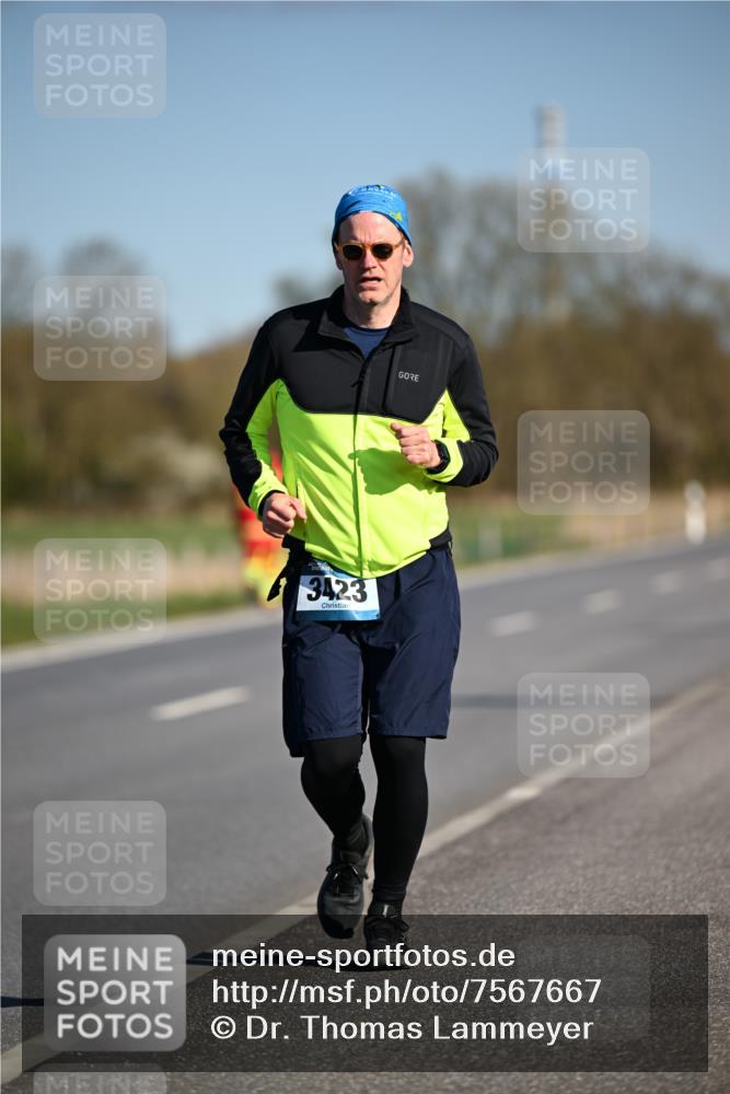 06.04.2025 - 44. Internationalen Wilhelmsburger Insellauf Dr. Thomas Lammeyer http://msf.ph/oto/7567667 06.04.2025 09:46:06 Laufen 3423 meine-sportfotos.de