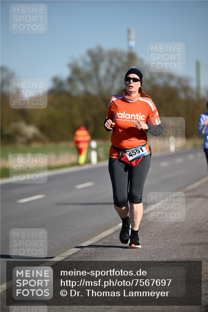 06.04.2025 - 44. Internationalen Wilhelmsburger Insellauf Dr. Thomas Lammeyer http://msf.ph/oto/7567697 06.04.2025 09:46:13 Laufen 4551 meine-sportfotos.de