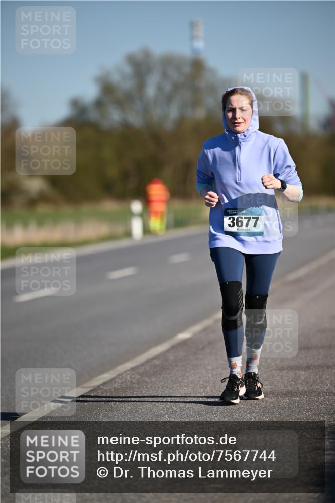 06.04.2025 - 44. Internationalen Wilhelmsburger Insellauf Dr. Thomas Lammeyer http://msf.ph/oto/7567744 06.04.2025 09:46:19 Laufen 3677 meine-sportfotos.de