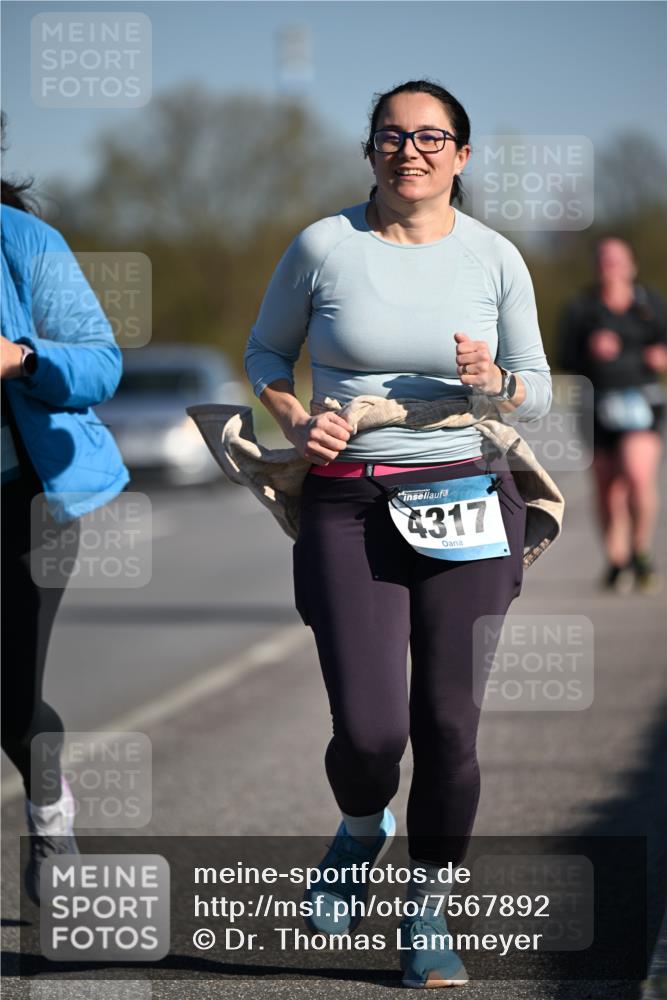 06.04.2025 - 44. Internationalen Wilhelmsburger Insellauf Dr. Thomas Lammeyer http://msf.ph/oto/7567892 06.04.2025 09:47:03 Laufen 4317 meine-sportfotos.de