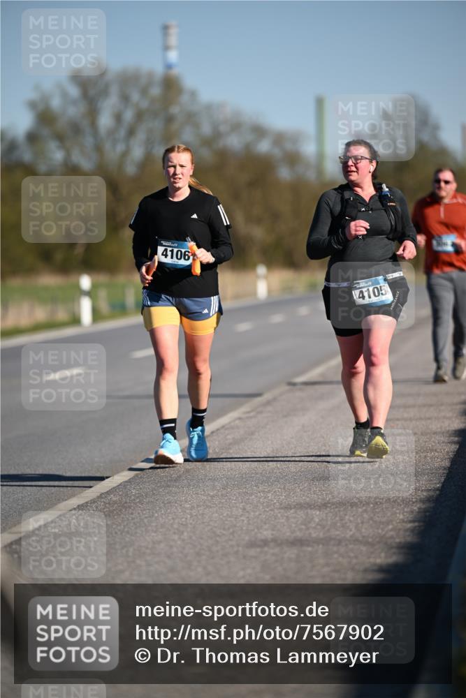 06.04.2025 - 44. Internationalen Wilhelmsburger Insellauf Dr. Thomas Lammeyer http://msf.ph/oto/7567902 06.04.2025 09:47:05 Laufen 4106, 14105 meine-sportfotos.de