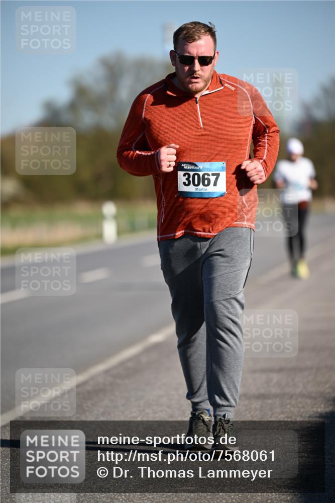 06.04.2025 - 44. Internationalen Wilhelmsburger Insellauf Dr. Thomas Lammeyer http://msf.ph/oto/7568061 06.04.2025 09:47:15 Laufen 3067 meine-sportfotos.de