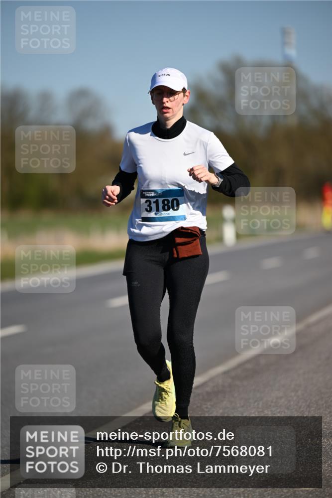 06.04.2025 - 44. Internationalen Wilhelmsburger Insellauf Dr. Thomas Lammeyer http://msf.ph/oto/7568081 06.04.2025 09:47:25 Laufen 3180 meine-sportfotos.de