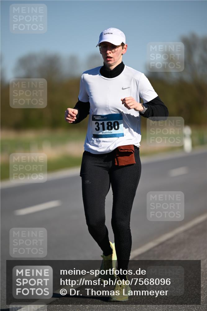 06.04.2025 - 44. Internationalen Wilhelmsburger Insellauf Dr. Thomas Lammeyer http://msf.ph/oto/7568096 06.04.2025 09:47:26 Laufen 3180 meine-sportfotos.de