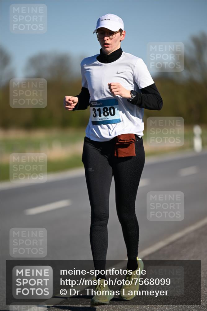 06.04.2025 - 44. Internationalen Wilhelmsburger Insellauf Dr. Thomas Lammeyer http://msf.ph/oto/7568099 06.04.2025 09:47:26 Laufen 3180 meine-sportfotos.de