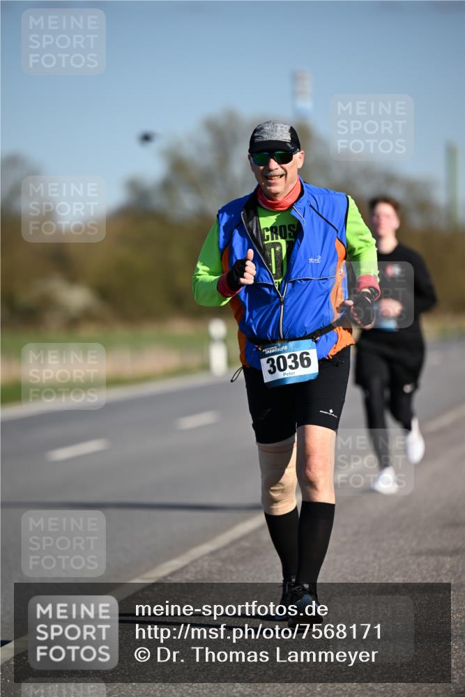 06.04.2025 - 44. Internationalen Wilhelmsburger Insellauf Dr. Thomas Lammeyer http://msf.ph/oto/7568171 06.04.2025 09:48:21 Laufen 3036 meine-sportfotos.de