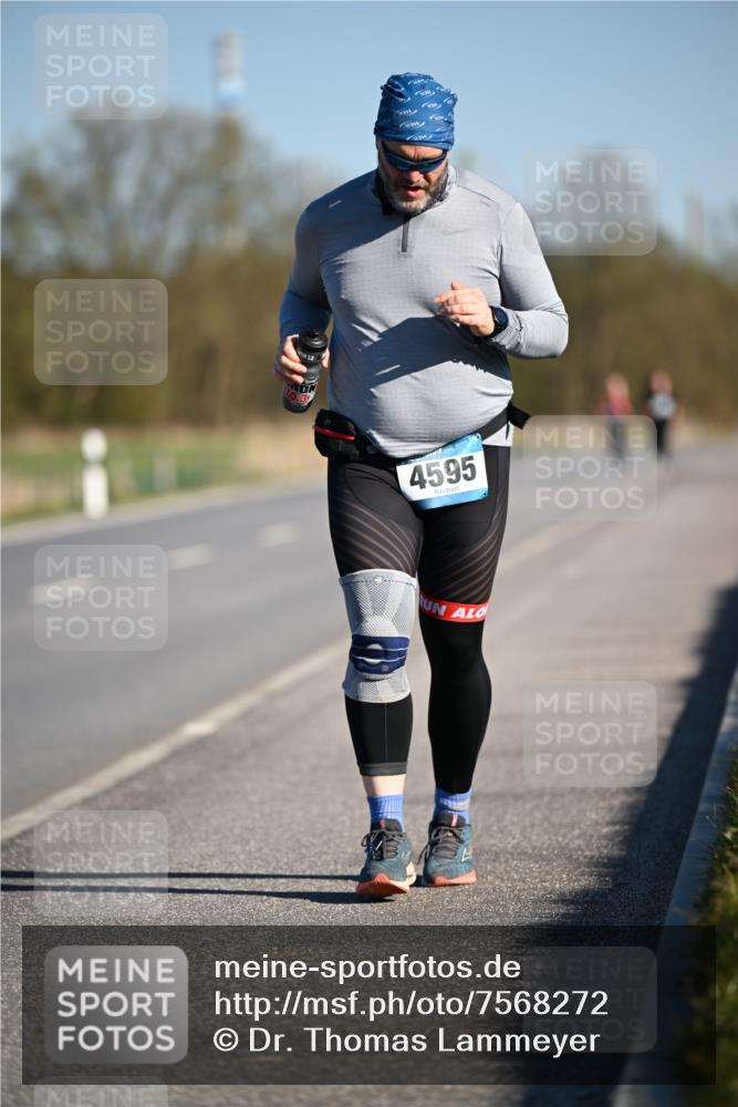 06.04.2025 - 44. Internationalen Wilhelmsburger Insellauf Dr. Thomas Lammeyer http://msf.ph/oto/7568272 06.04.2025 09:48:53 Laufen 4595 meine-sportfotos.de