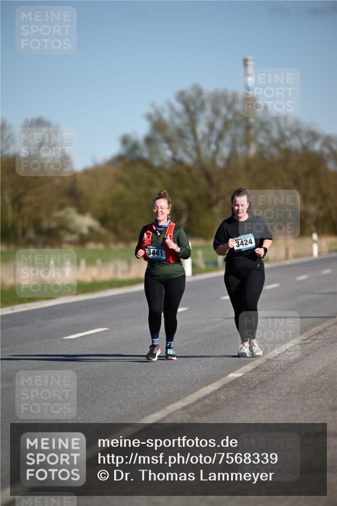 06.04.2025 - 44. Internationalen Wilhelmsburger Insellauf Dr. Thomas Lammeyer http://msf.ph/oto/7568339 06.04.2025 09:49:24 Laufen 3441, 3424 meine-sportfotos.de