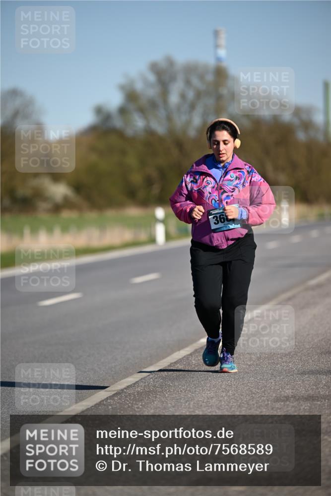 06.04.2025 - 44. Internationalen Wilhelmsburger Insellauf Dr. Thomas Lammeyer http://msf.ph/oto/7568589 06.04.2025 09:49:39 Laufen 36 meine-sportfotos.de