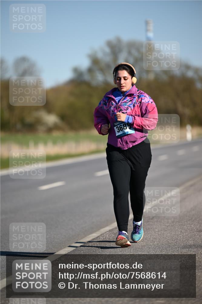 06.04.2025 - 44. Internationalen Wilhelmsburger Insellauf Dr. Thomas Lammeyer http://msf.ph/oto/7568614 06.04.2025 09:49:40 Laufen 3689 meine-sportfotos.de