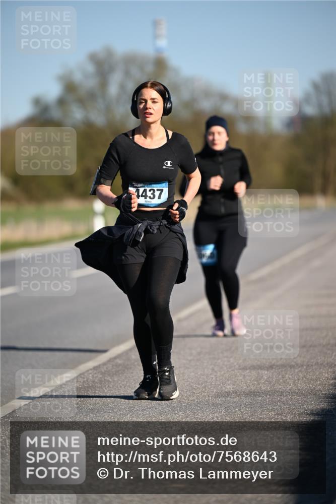 06.04.2025 - 44. Internationalen Wilhelmsburger Insellauf Dr. Thomas Lammeyer http://msf.ph/oto/7568643 06.04.2025 09:49:55 Laufen 1437 meine-sportfotos.de