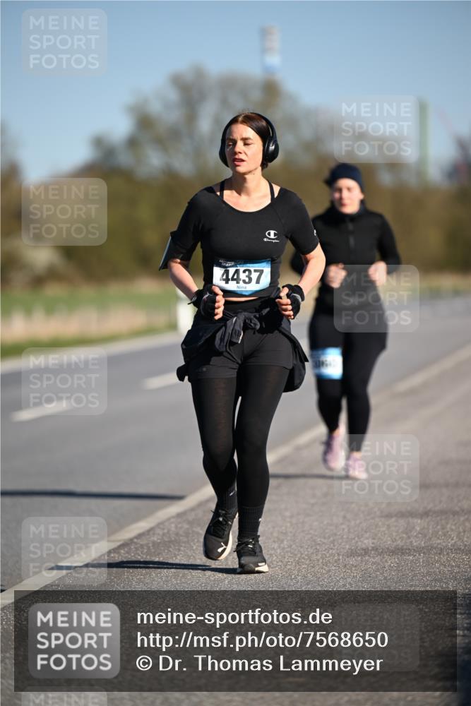 06.04.2025 - 44. Internationalen Wilhelmsburger Insellauf Dr. Thomas Lammeyer http://msf.ph/oto/7568650 06.04.2025 09:49:55 Laufen 4437 meine-sportfotos.de