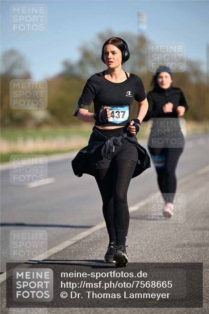 06.04.2025 - 44. Internationalen Wilhelmsburger Insellauf Dr. Thomas Lammeyer http://msf.ph/oto/7568665 06.04.2025 09:49:56 Laufen 437 meine-sportfotos.de