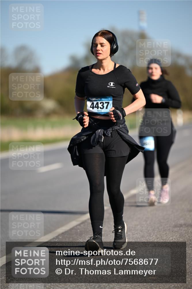 06.04.2025 - 44. Internationalen Wilhelmsburger Insellauf Dr. Thomas Lammeyer http://msf.ph/oto/7568677 06.04.2025 09:49:56 Laufen 4437 meine-sportfotos.de
