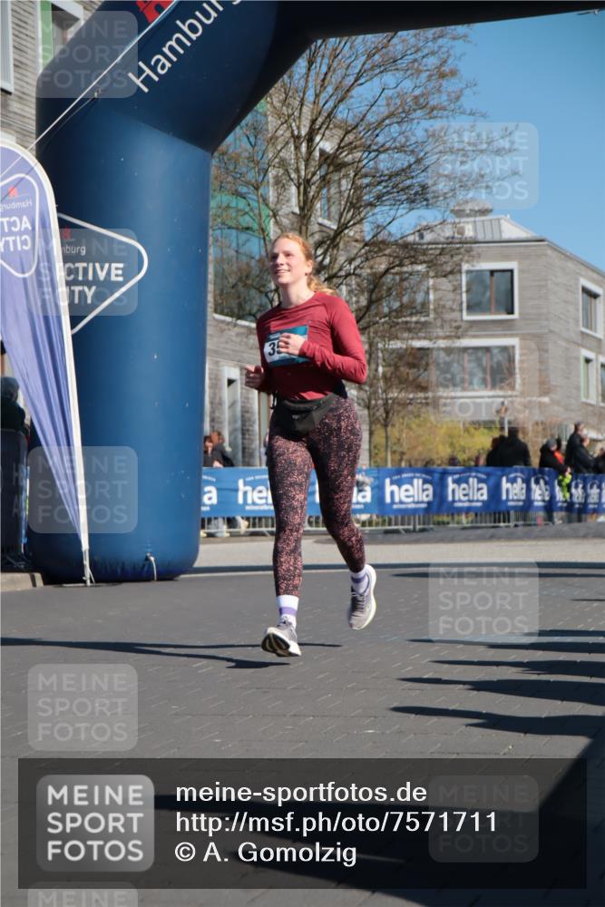 06.04.2025 - 44. Internationalen Wilhelmsburger Insellauf A. Gomolzig http://msf.ph/oto/7571711 06.04.2025 10:45:51 Ziel 3313, 3550, 3683, 3867, 3918, 3999, 4173, 4180, 4182, 4456 meine-sportfotos.de