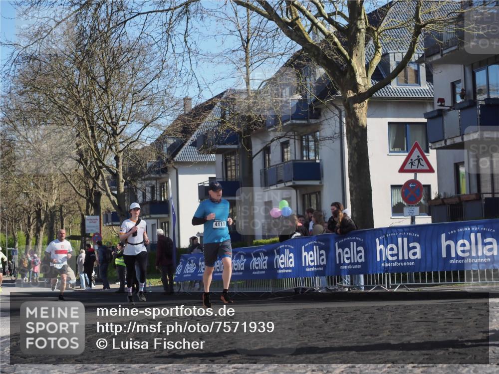 06.04.2025 - 44. Internationalen Wilhelmsburger Insellauf Luisa Fischer http://msf.ph/oto/7571939 06.04.2025 10:41:03 Ziel 4111 meine-sportfotos.de