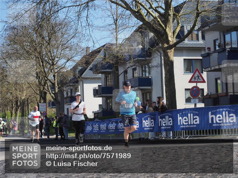 06.04.2025 - 44. Internationalen Wilhelmsburger Insellauf Luisa Fischer http://msf.ph/oto/7571989 06.04.2025 10:41:03 Ziel 4111 meine-sportfotos.de
