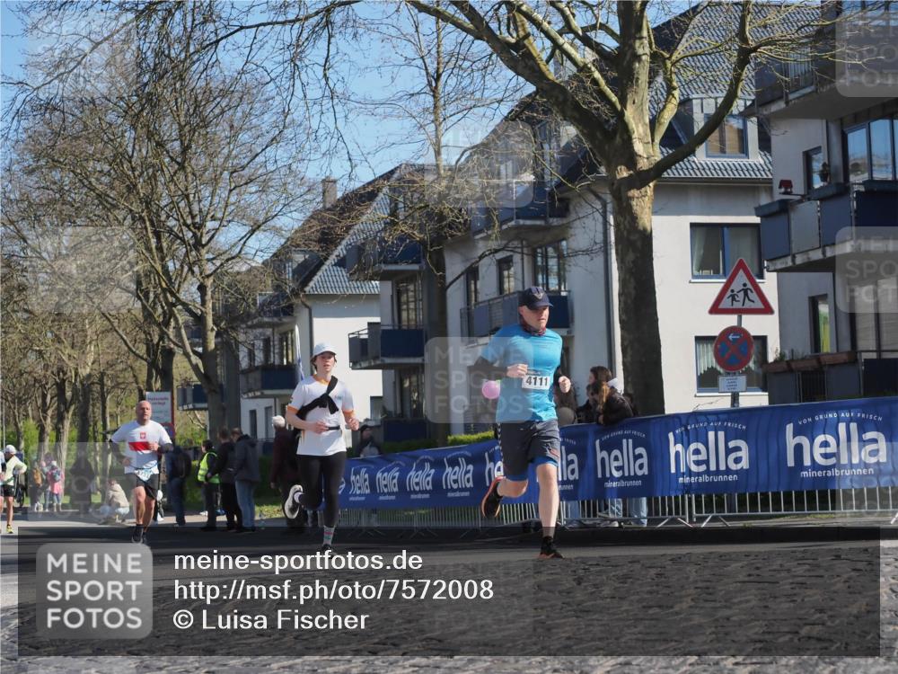 06.04.2025 - 44. Internationalen Wilhelmsburger Insellauf Luisa Fischer http://msf.ph/oto/7572008 06.04.2025 10:41:04 Ziel 4111 meine-sportfotos.de