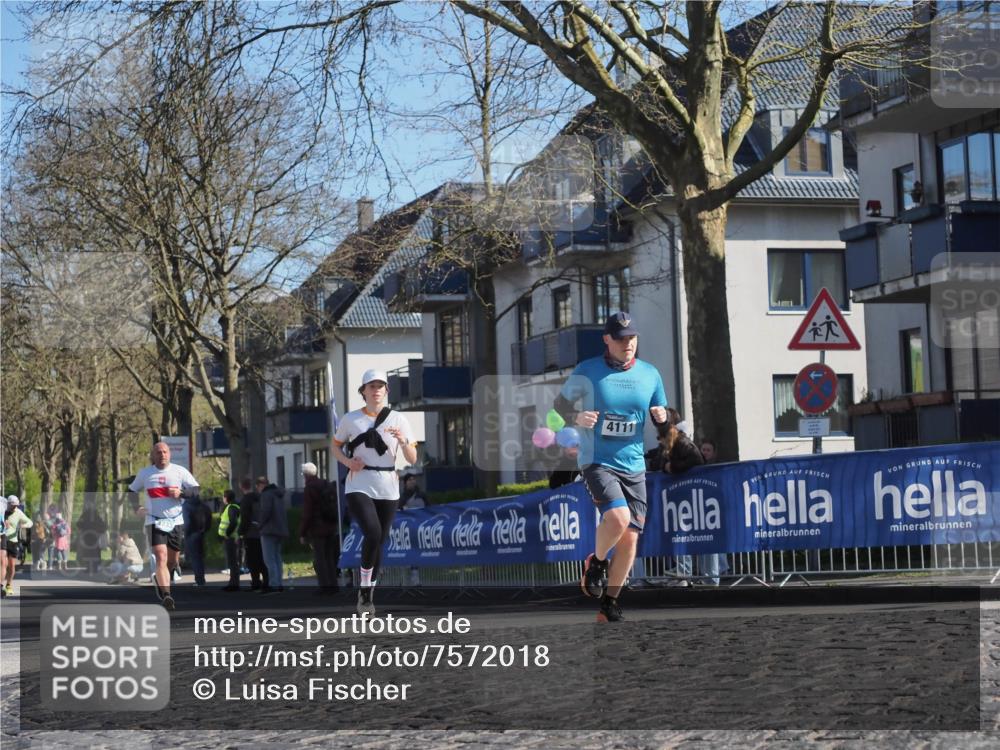 06.04.2025 - 44. Internationalen Wilhelmsburger Insellauf Luisa Fischer http://msf.ph/oto/7572018 06.04.2025 10:41:04 Ziel 4111 meine-sportfotos.de