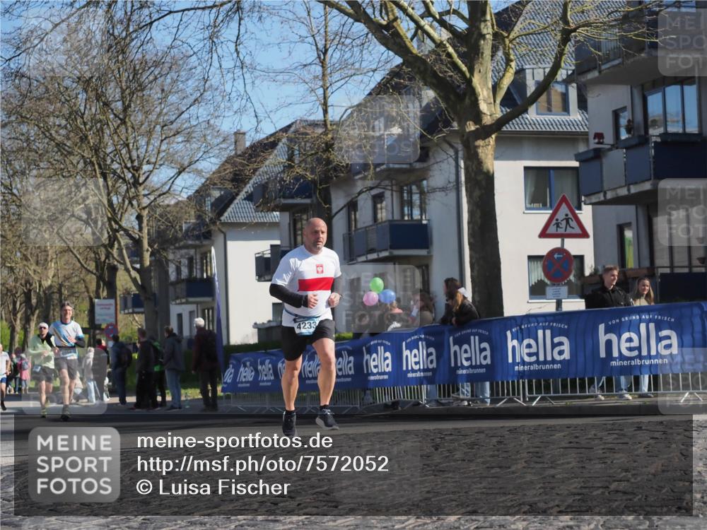 06.04.2025 - 44. Internationalen Wilhelmsburger Insellauf Luisa Fischer http://msf.ph/oto/7572052 06.04.2025 10:41:07 Ziel 4594, 4233 meine-sportfotos.de