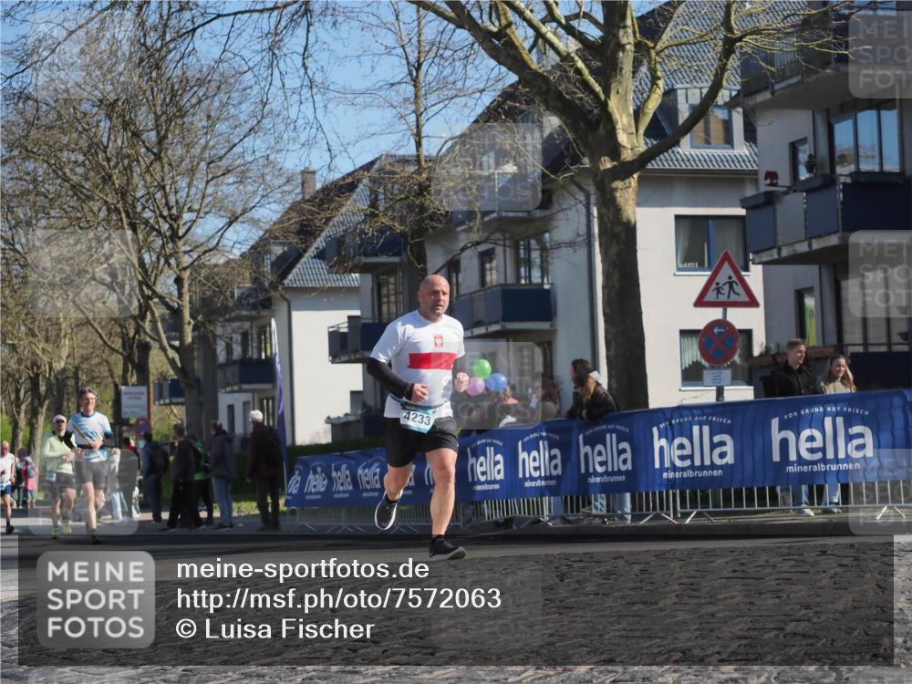 06.04.2025 - 44. Internationalen Wilhelmsburger Insellauf Luisa Fischer http://msf.ph/oto/7572063 06.04.2025 10:41:07 Ziel 4233 meine-sportfotos.de
