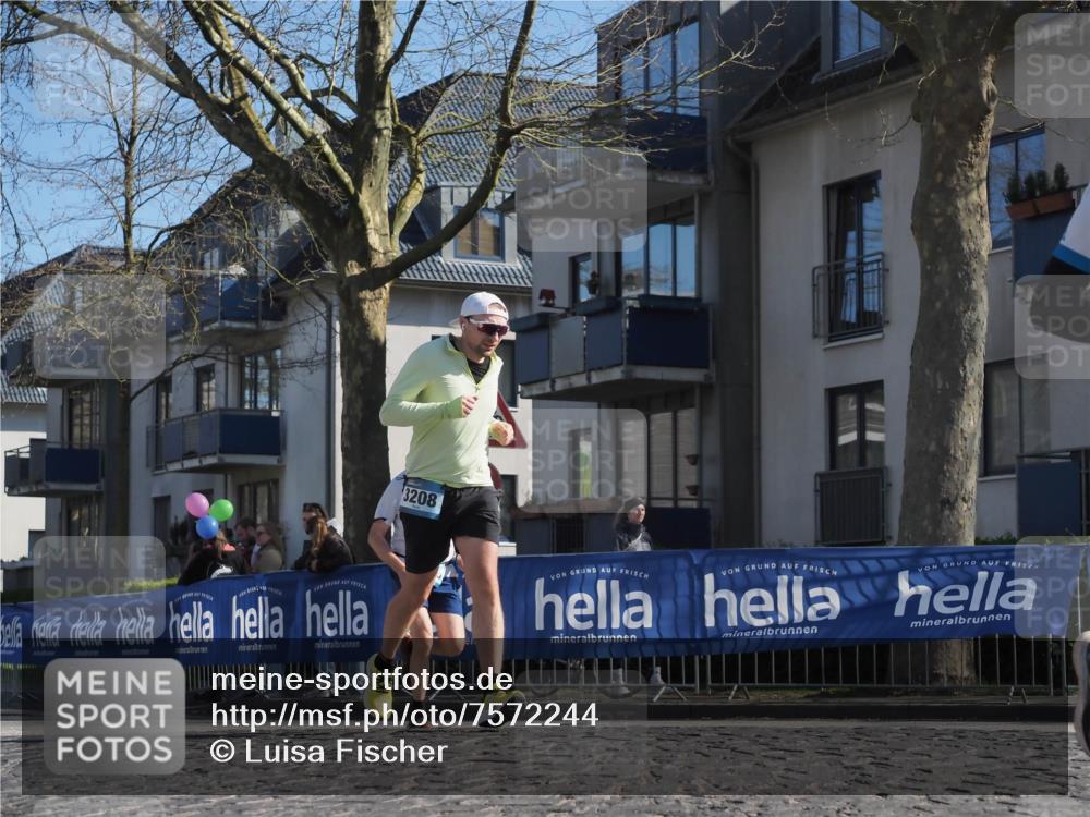 06.04.2025 - 44. Internationalen Wilhelmsburger Insellauf Luisa Fischer http://msf.ph/oto/7572244 06.04.2025 10:41:14 Ziel 3208 meine-sportfotos.de