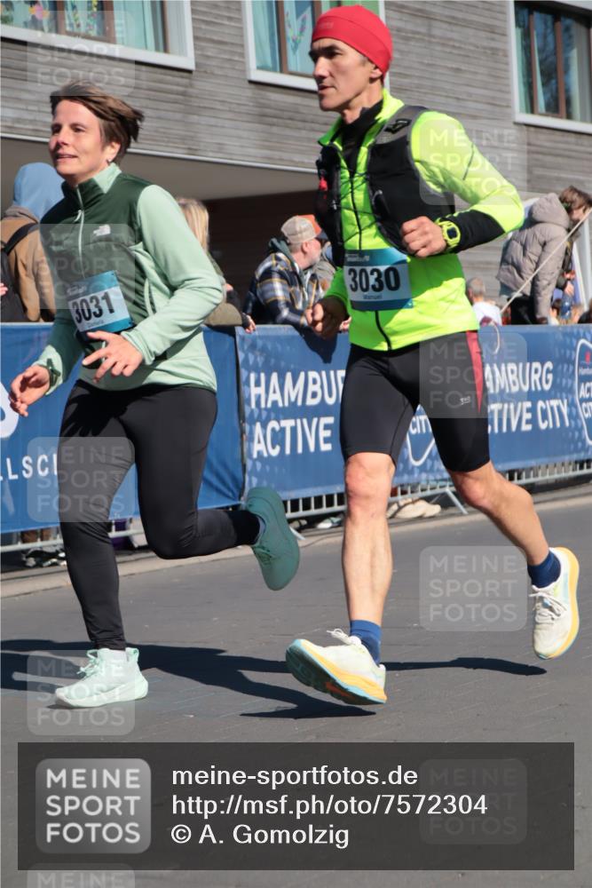 06.04.2025 - 44. Internationalen Wilhelmsburger Insellauf A. Gomolzig http://msf.ph/oto/7572304 06.04.2025 10:44:31 Ziel 3030, 3031, 3279, 3518, 3982, 4025, 4304, 4371, 4372, 4405, 4549, 5087, 5088 meine-sportfotos.de