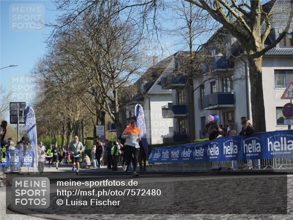06.04.2025 - 44. Internationalen Wilhelmsburger Insellauf Luisa Fischer http://msf.ph/oto/7572480 06.04.2025 10:41:20 Ziel  meine-sportfotos.de
