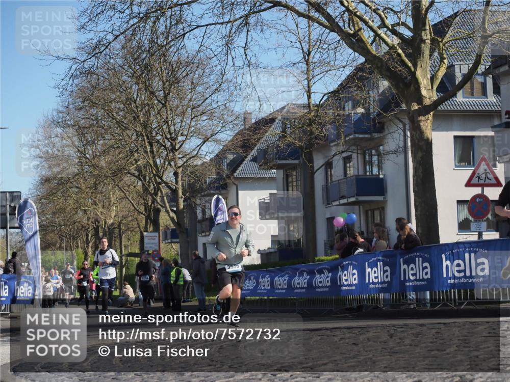 06.04.2025 - 44. Internationalen Wilhelmsburger Insellauf Luisa Fischer http://msf.ph/oto/7572732 06.04.2025 10:41:24 Ziel 5204, 3975 meine-sportfotos.de