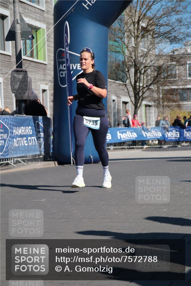 06.04.2025 - 44. Internationalen Wilhelmsburger Insellauf A. Gomolzig http://msf.ph/oto/7572788 06.04.2025 10:43:35 Ziel 3735, 3821, 3924, 4446, 4536 meine-sportfotos.de