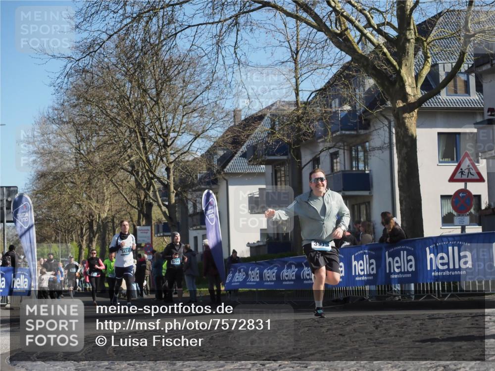 06.04.2025 - 44. Internationalen Wilhelmsburger Insellauf Luisa Fischer http://msf.ph/oto/7572831 06.04.2025 10:41:25 Ziel 3432, 13, 5204 meine-sportfotos.de