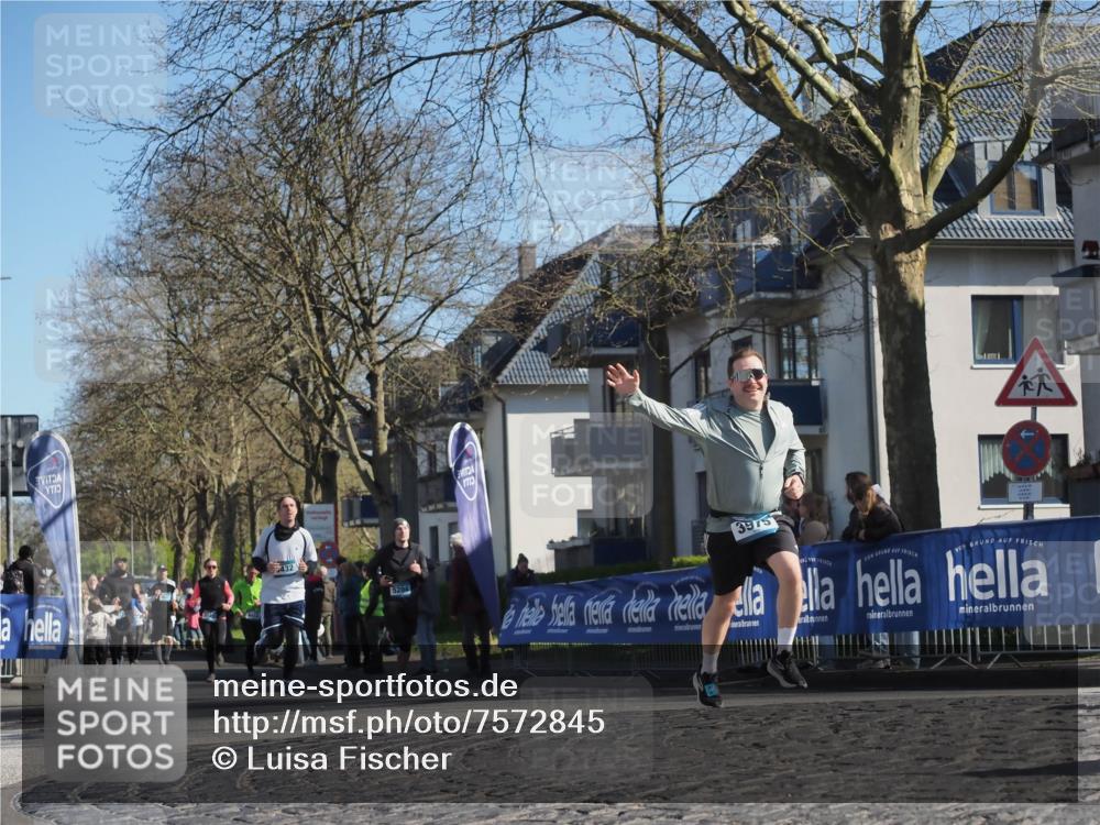 06.04.2025 - 44. Internationalen Wilhelmsburger Insellauf Luisa Fischer http://msf.ph/oto/7572845 06.04.2025 10:41:25 Ziel 13, 3975, 432, 5204 meine-sportfotos.de