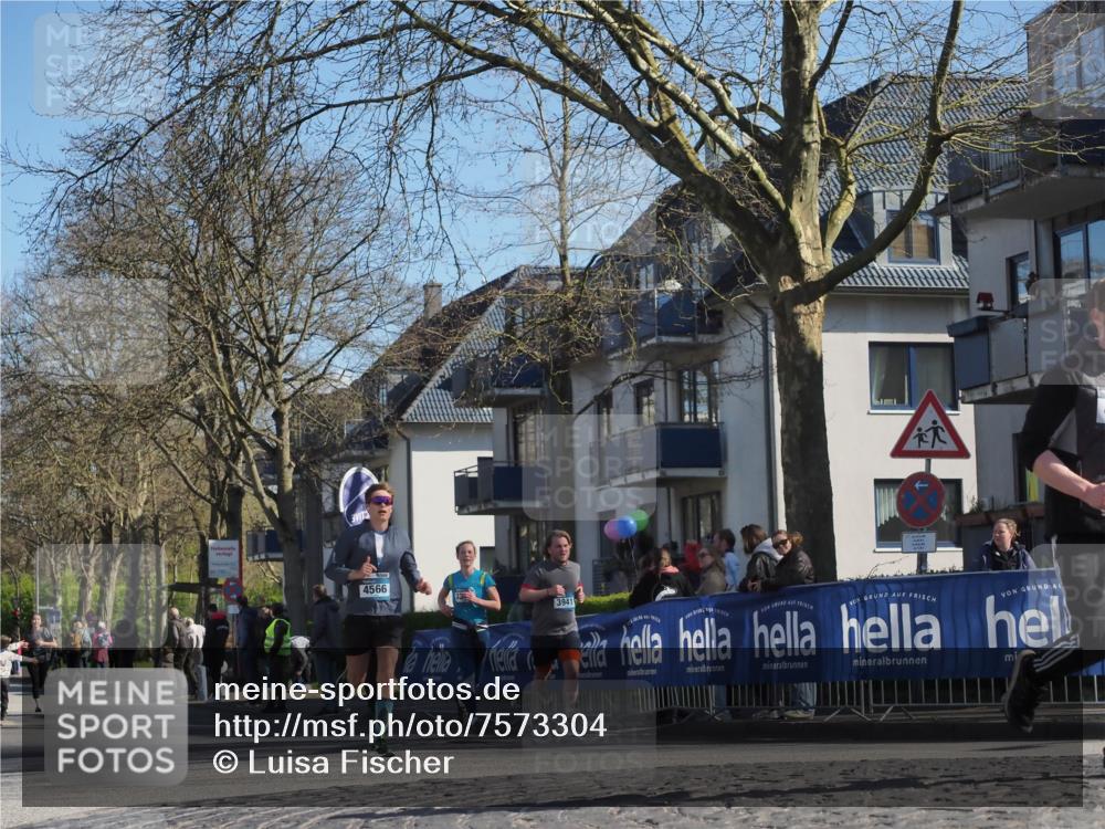 06.04.2025 - 44. Internationalen Wilhelmsburger Insellauf Luisa Fischer http://msf.ph/oto/7573304 06.04.2025 10:41:37 Ziel 4566, 33, 3941 meine-sportfotos.de