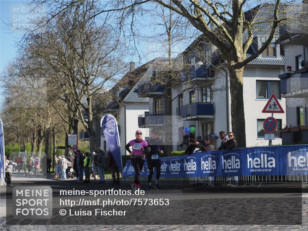 06.04.2025 - 44. Internationalen Wilhelmsburger Insellauf Luisa Fischer http://msf.ph/oto/7573653 06.04.2025 10:41:48 Ziel 3092, 3744 meine-sportfotos.de