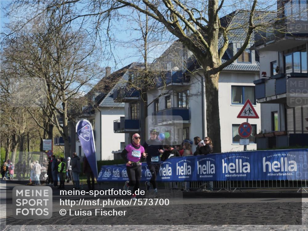 06.04.2025 - 44. Internationalen Wilhelmsburger Insellauf Luisa Fischer http://msf.ph/oto/7573700 06.04.2025 10:41:49 Ziel 3093, 3744 meine-sportfotos.de