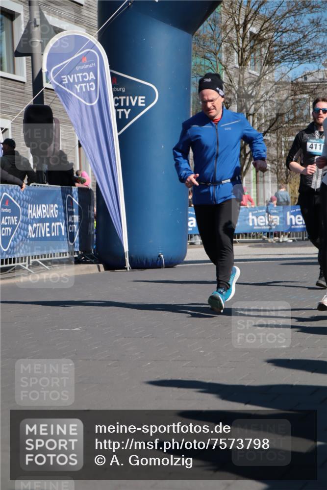 06.04.2025 - 44. Internationalen Wilhelmsburger Insellauf A. Gomolzig http://msf.ph/oto/7573798 06.04.2025 10:41:44 Ziel 3017, 3308, 3446, 3830, 3890, 3891, 4115, 4412, 4566, 4607 meine-sportfotos.de